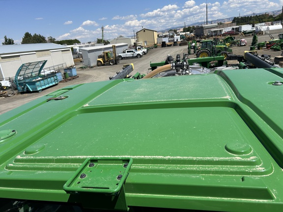 2022 John Deere 616R