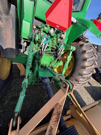 2011 John Deere 7330