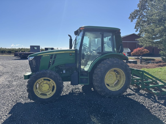 2013 John Deere 5085M