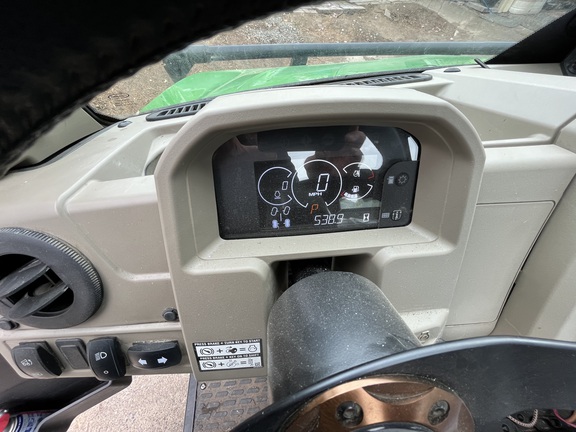 2022 John Deere 835R