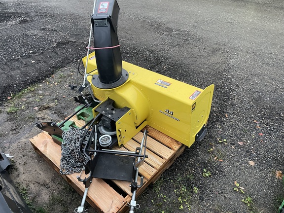 2019 John Deere 44SB