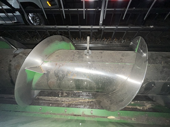 2011 John Deere 630R