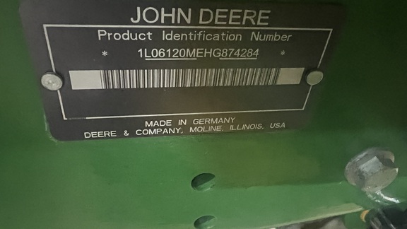 2017 John Deere 6120M