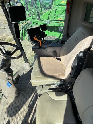2023 John Deere S780