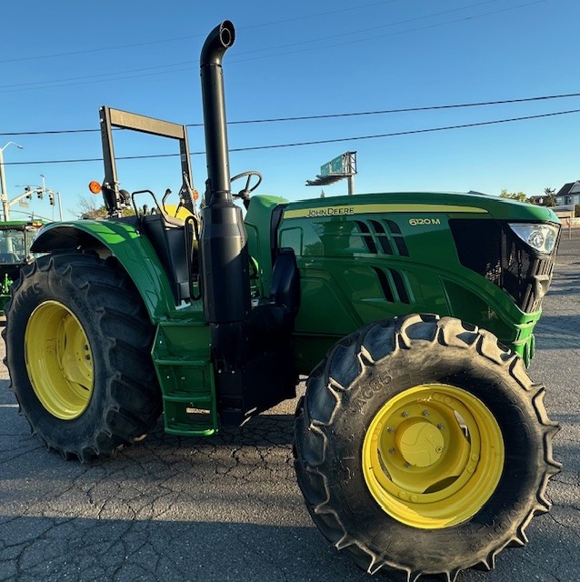 2023 John Deere 6120M