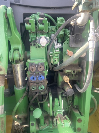 2016 John Deere 6155R