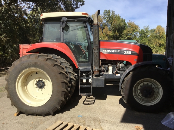 2011 Versatile 280