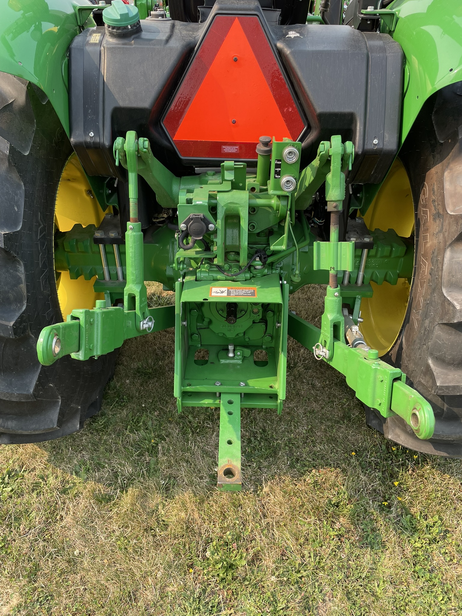 2022 John Deere 5065E