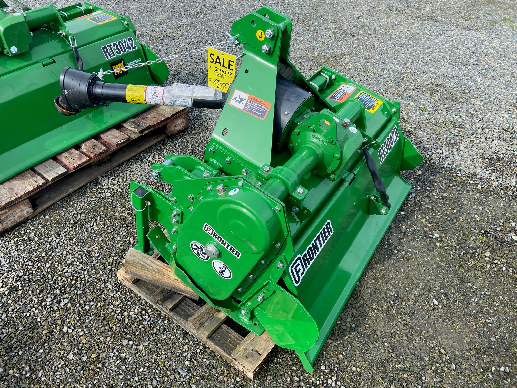 2022 Frontier RT3042