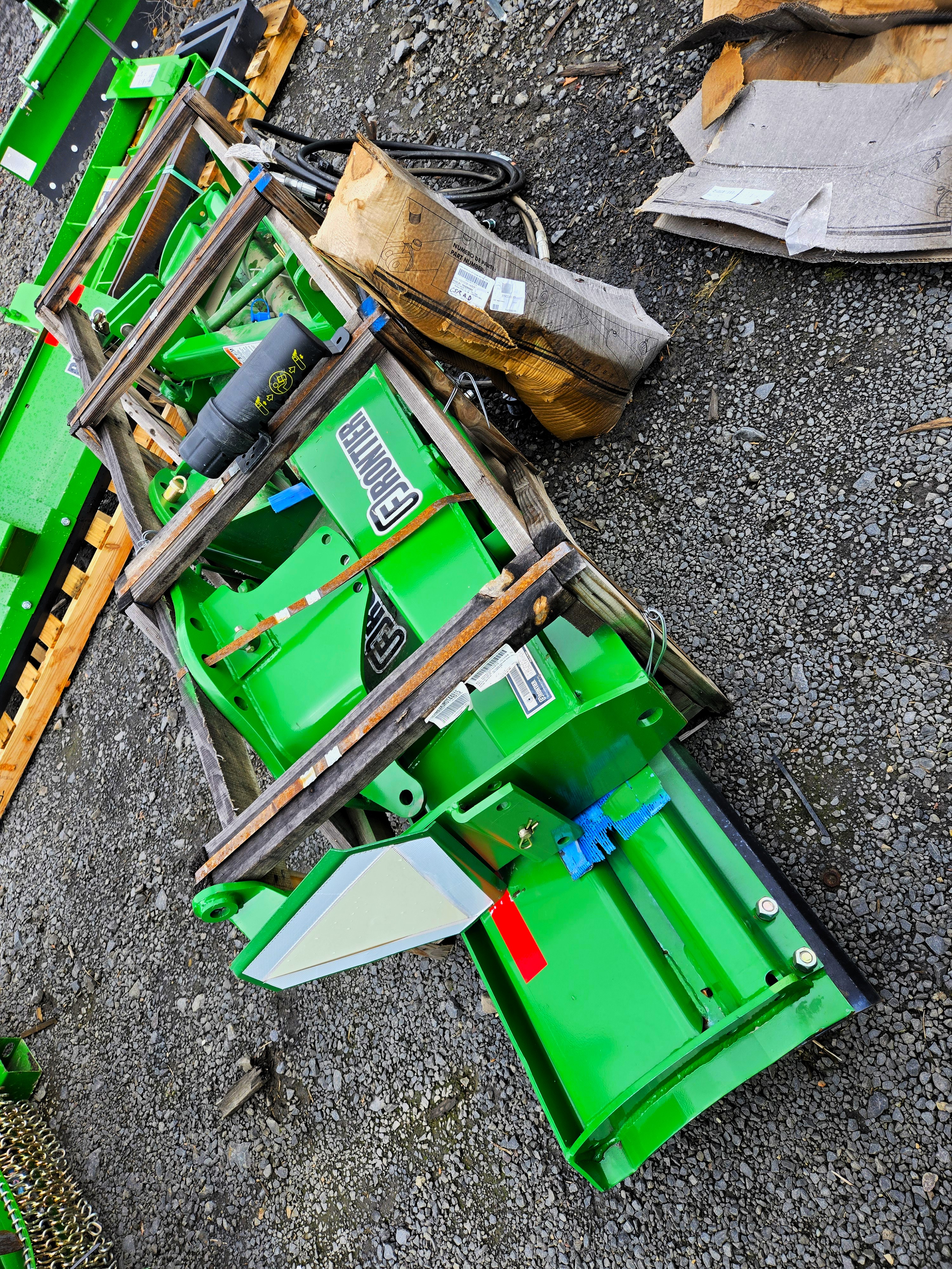 2024 Frontier RB2310