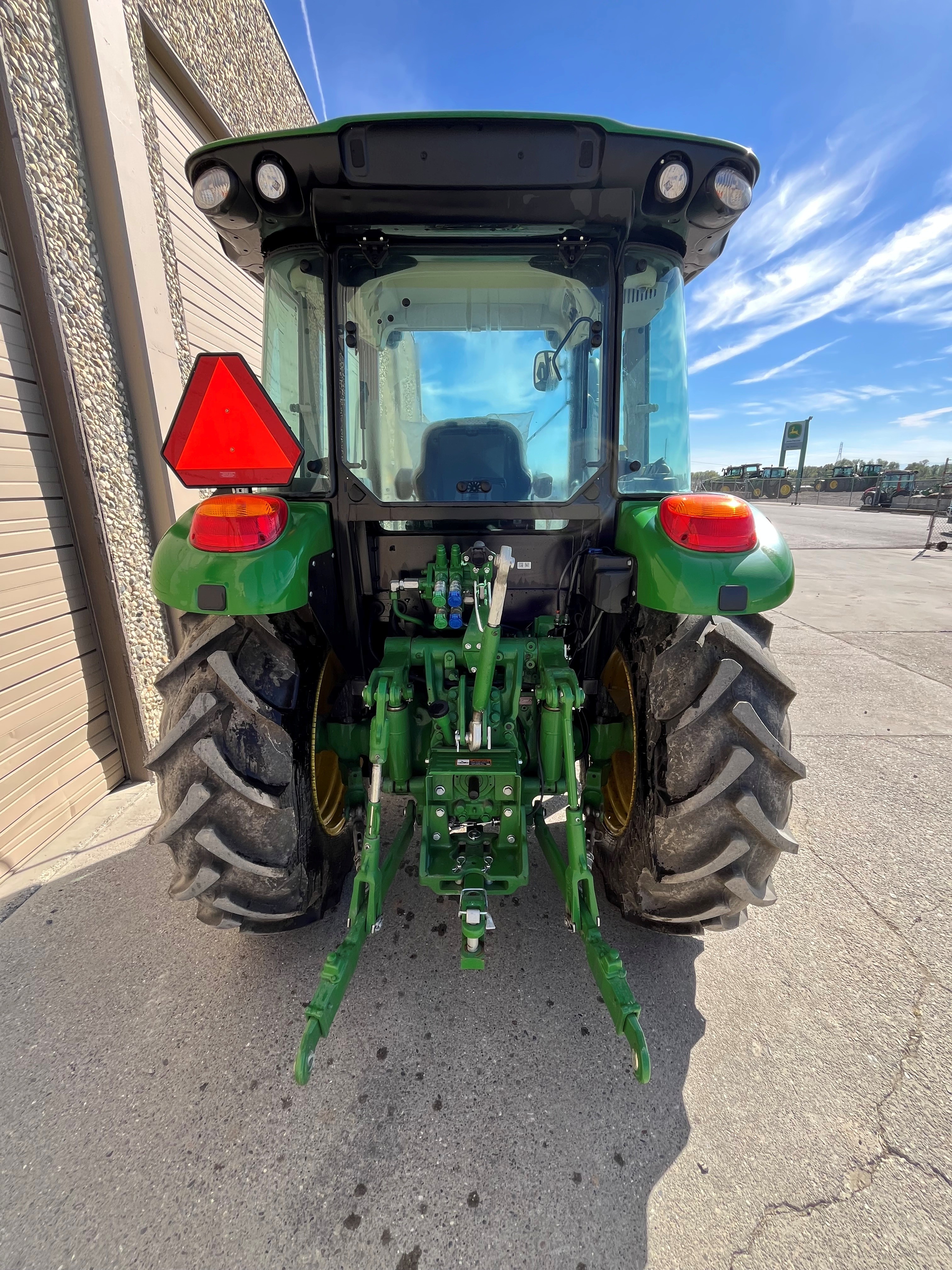 2023 John Deere 5105M