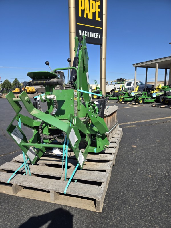 2022 John Deere 270B