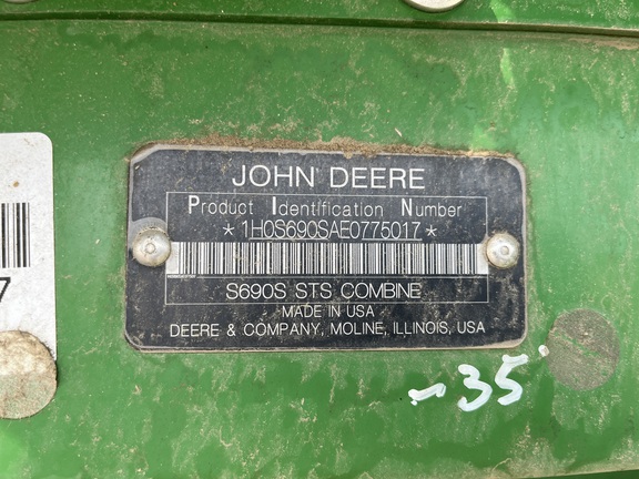 2015 John Deere S690