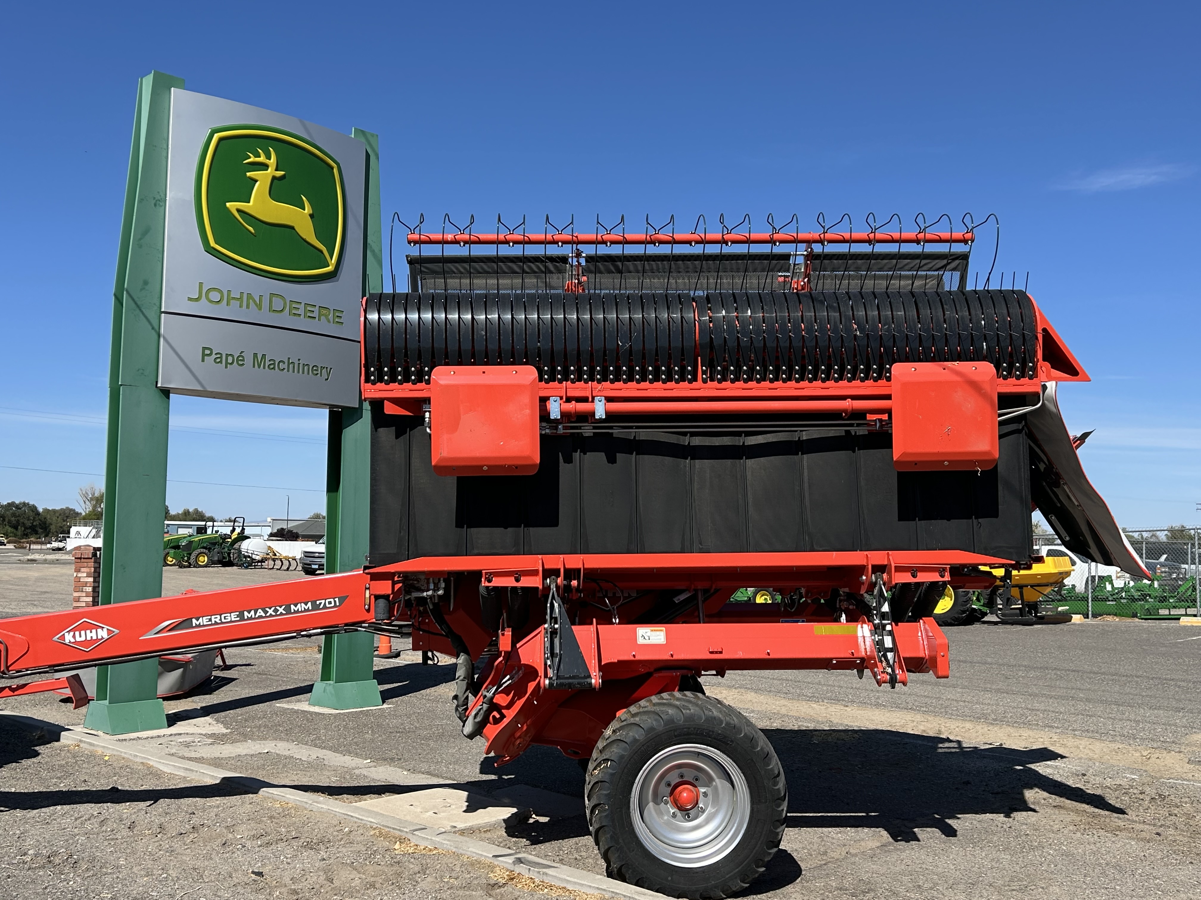 2024 Kuhn MM701