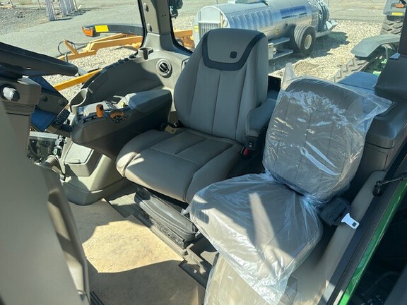 2024 John Deere 8RT370