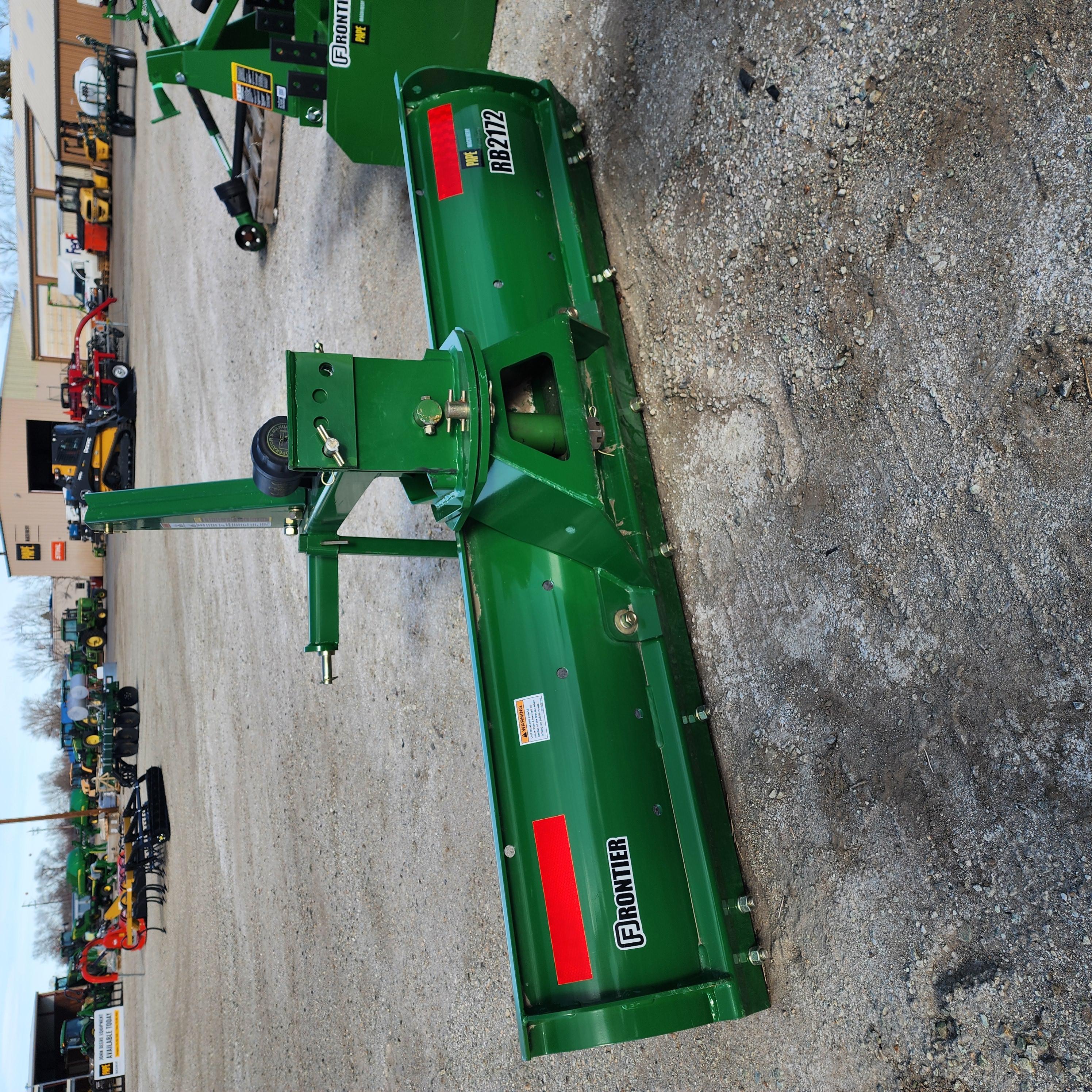 2024 Frontier RB2172