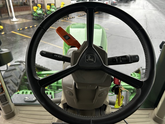 2022 John Deere 8RX370