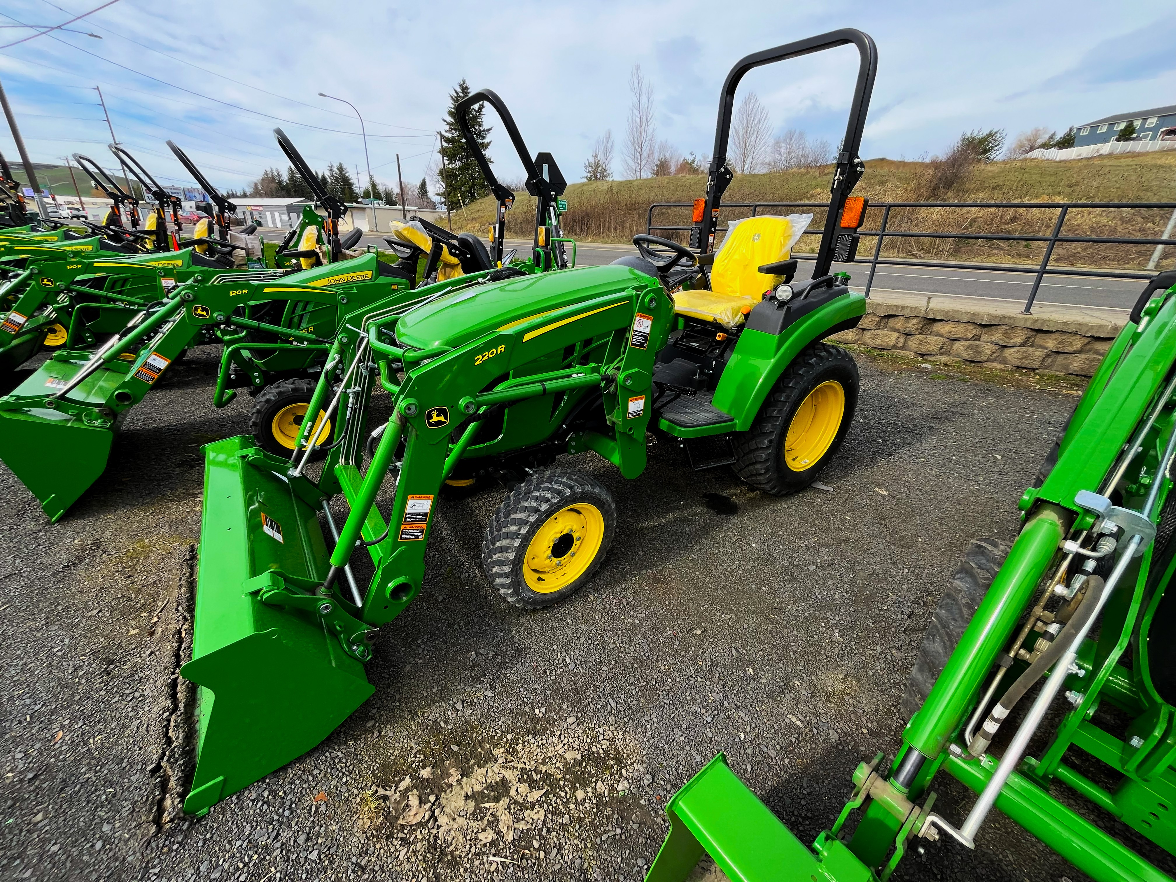 2024 John Deere 2032R