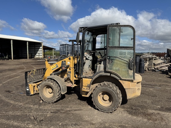 2020 Caterpillar 903D
