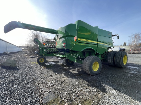 2021 John Deere S780