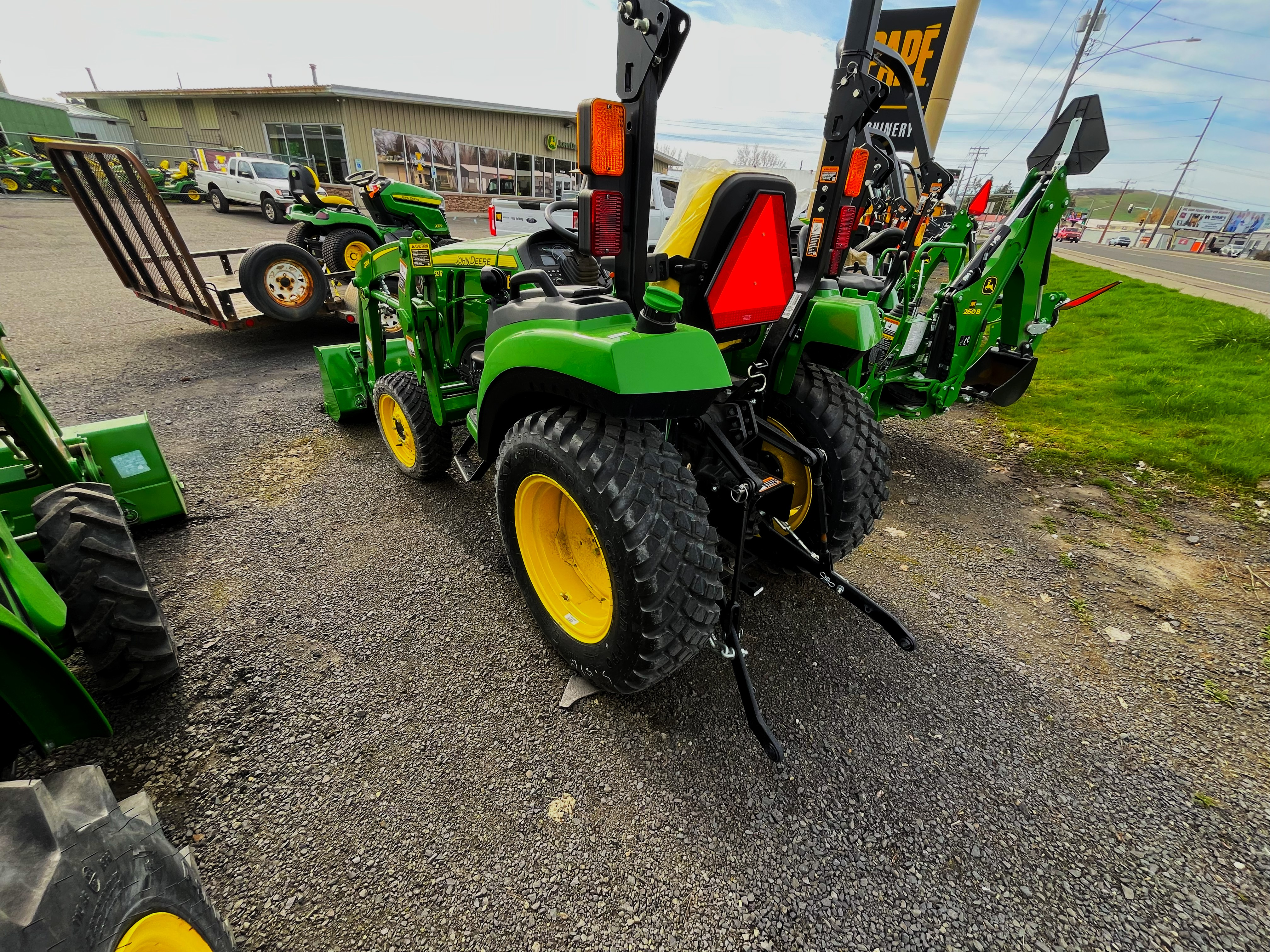 2024 John Deere 2032R