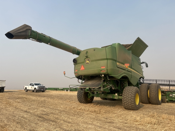 2024 John Deere S780