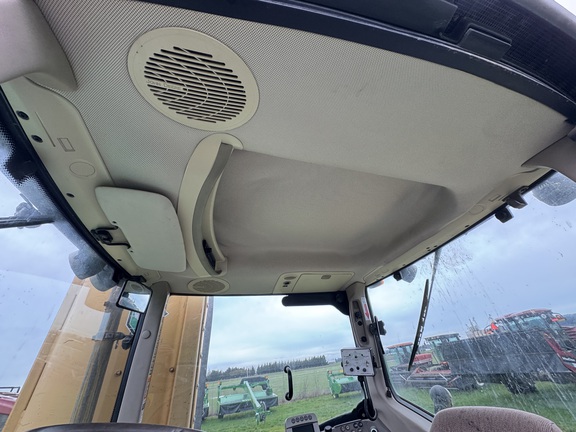 2011 John Deere 7330