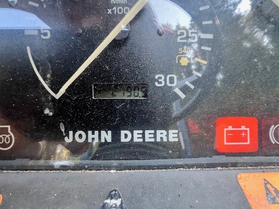 2000 John Deere 4200