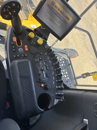 2022 New Holland CX8.80