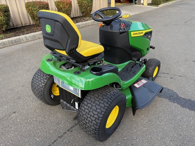 2025 John Deere S220