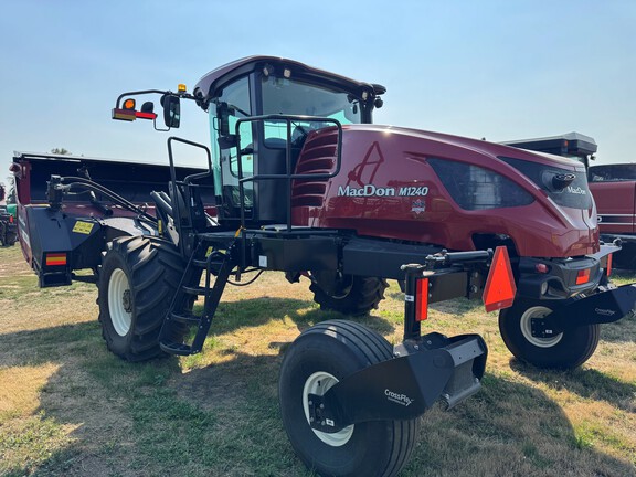 2021 Macdon M1240