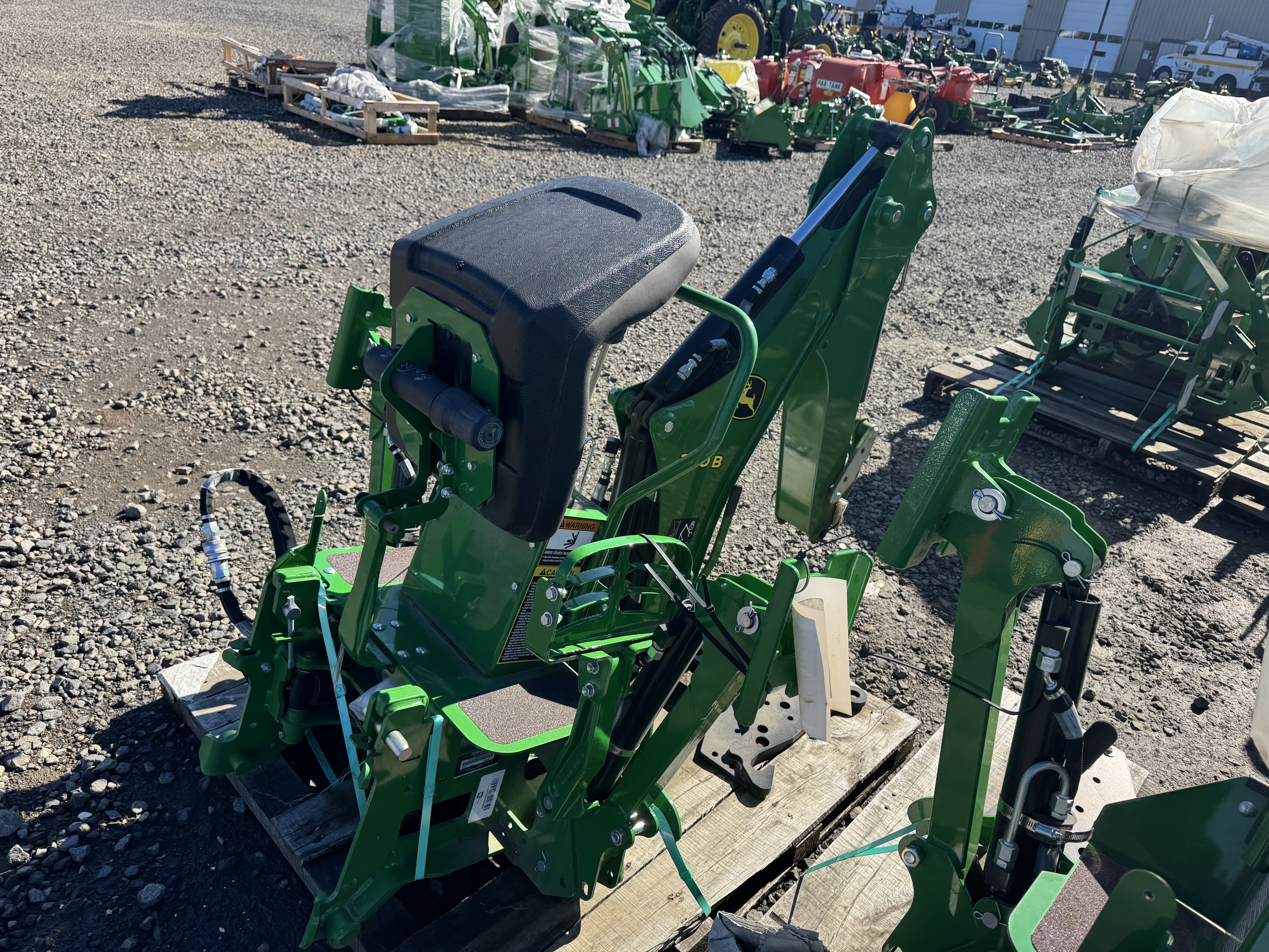 2023 John Deere 260B