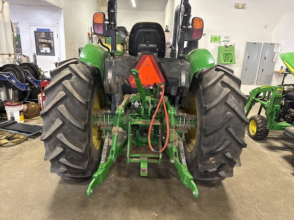 2018 John Deere 5055E