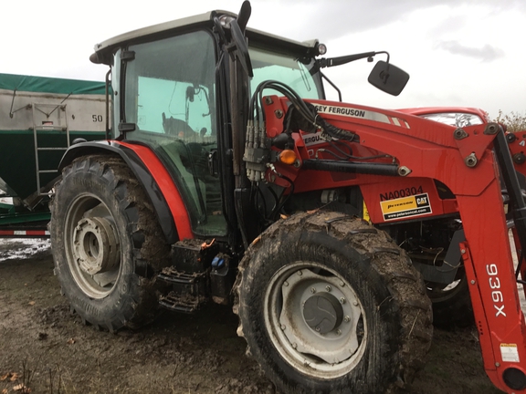 Massey Ferguson 4710