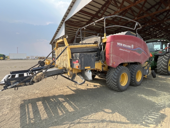 2023 New Holland 340+