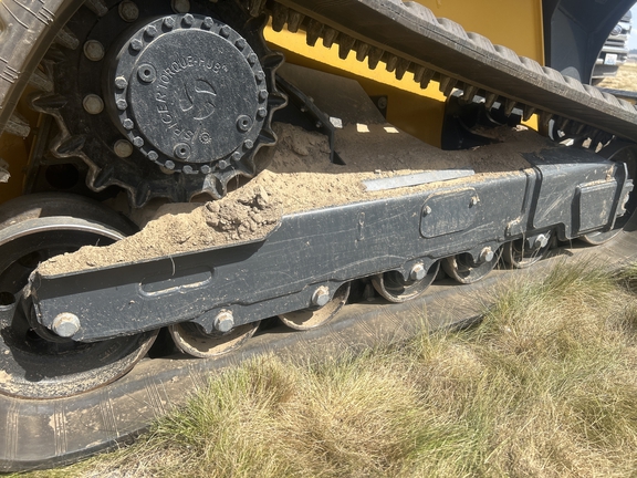 John Deere 335P