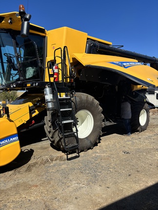 2022 New Holland CX8.80