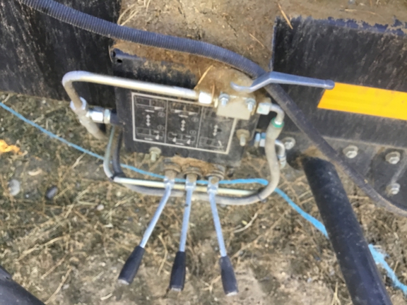 2019 New Holland 340+