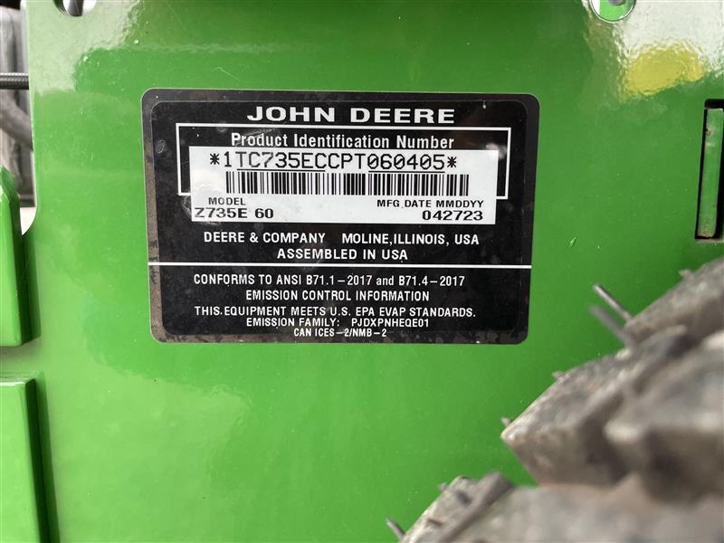 2023 John Deere Z735E