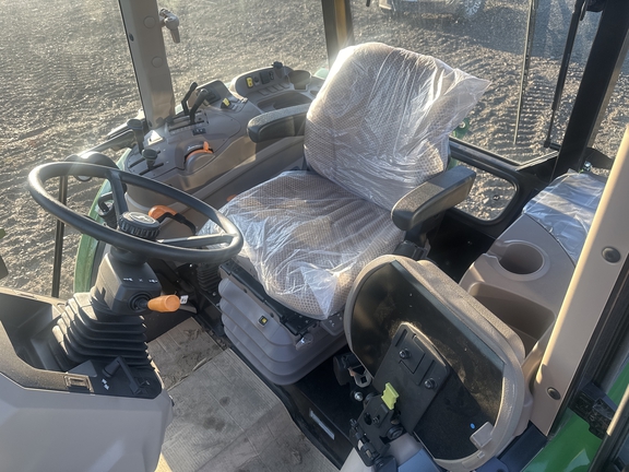 2023 John Deere 5075E