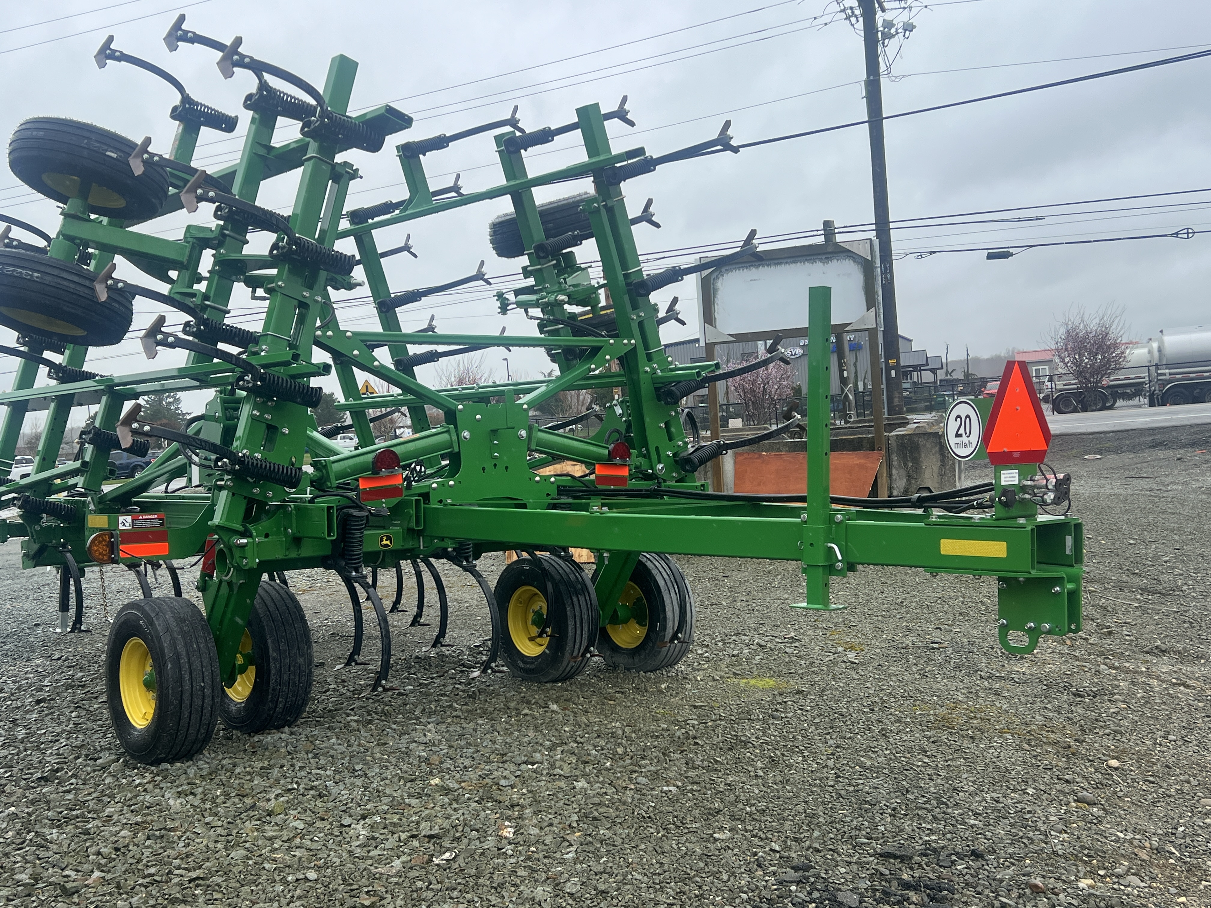 2023 John Deere 2230LL