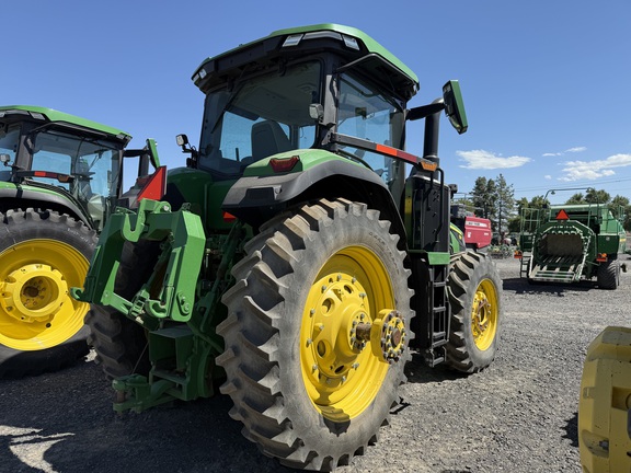2023 John Deere 8R340