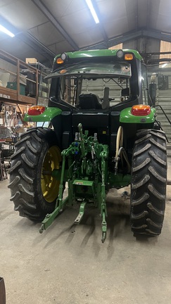 2017 John Deere 6120M