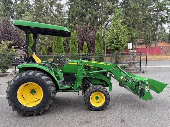 2022 John Deere 4044R