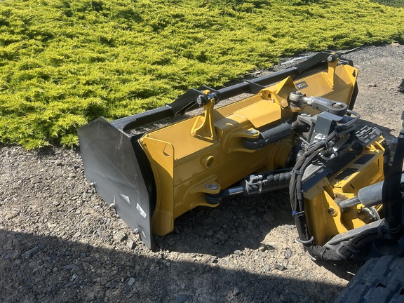 2023 John Deere 333G