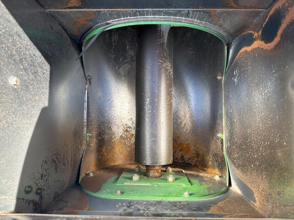 2011 Unverferth 1110