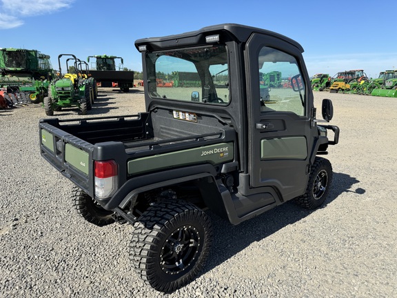 2023 John Deere 865R