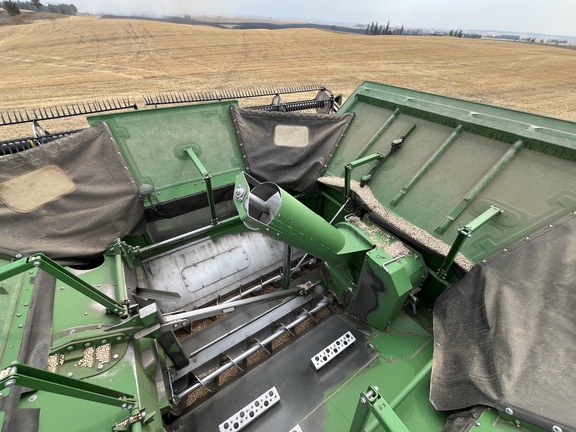 2015 John Deere S690