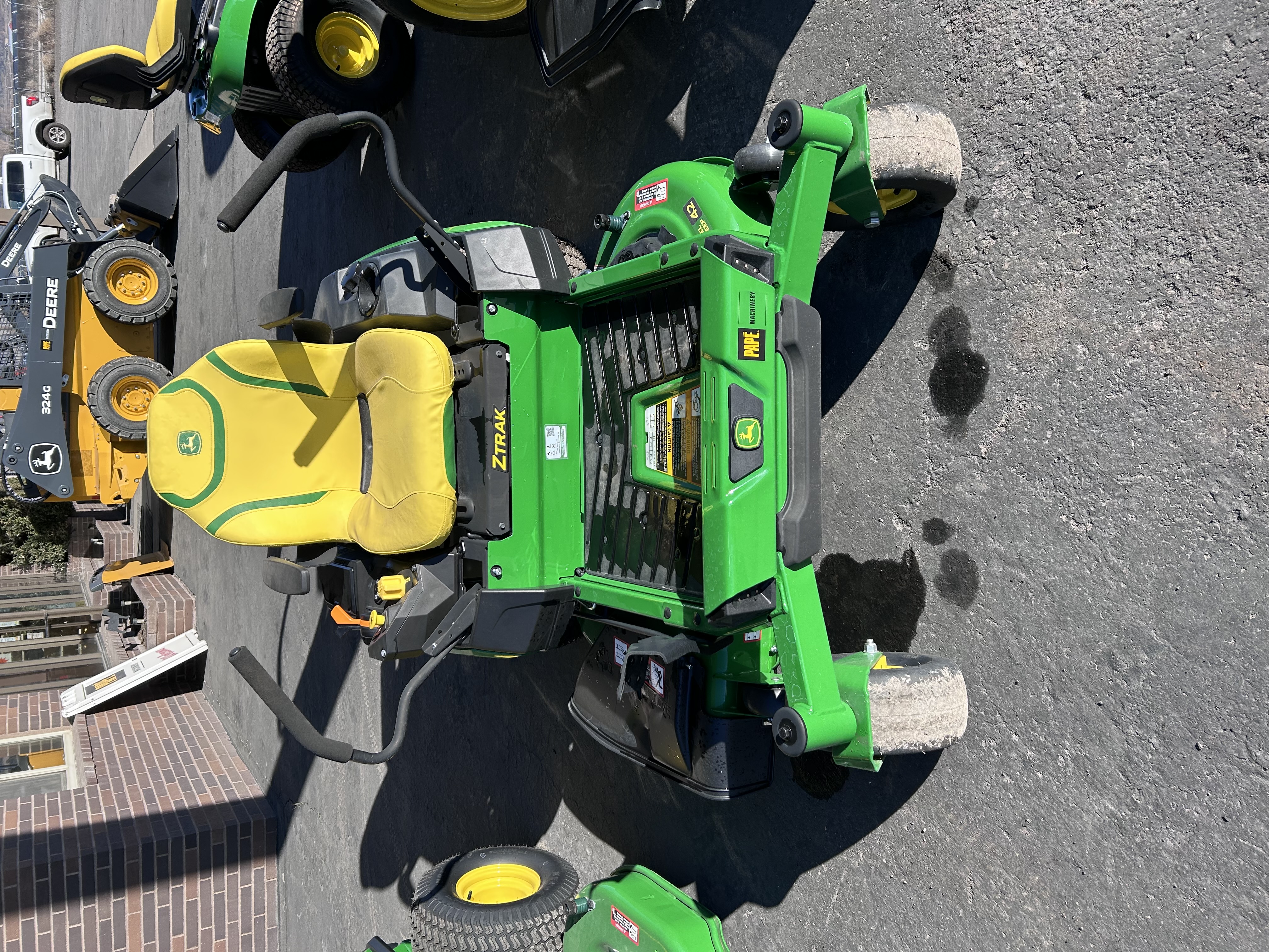 2025 John Deere Z320R