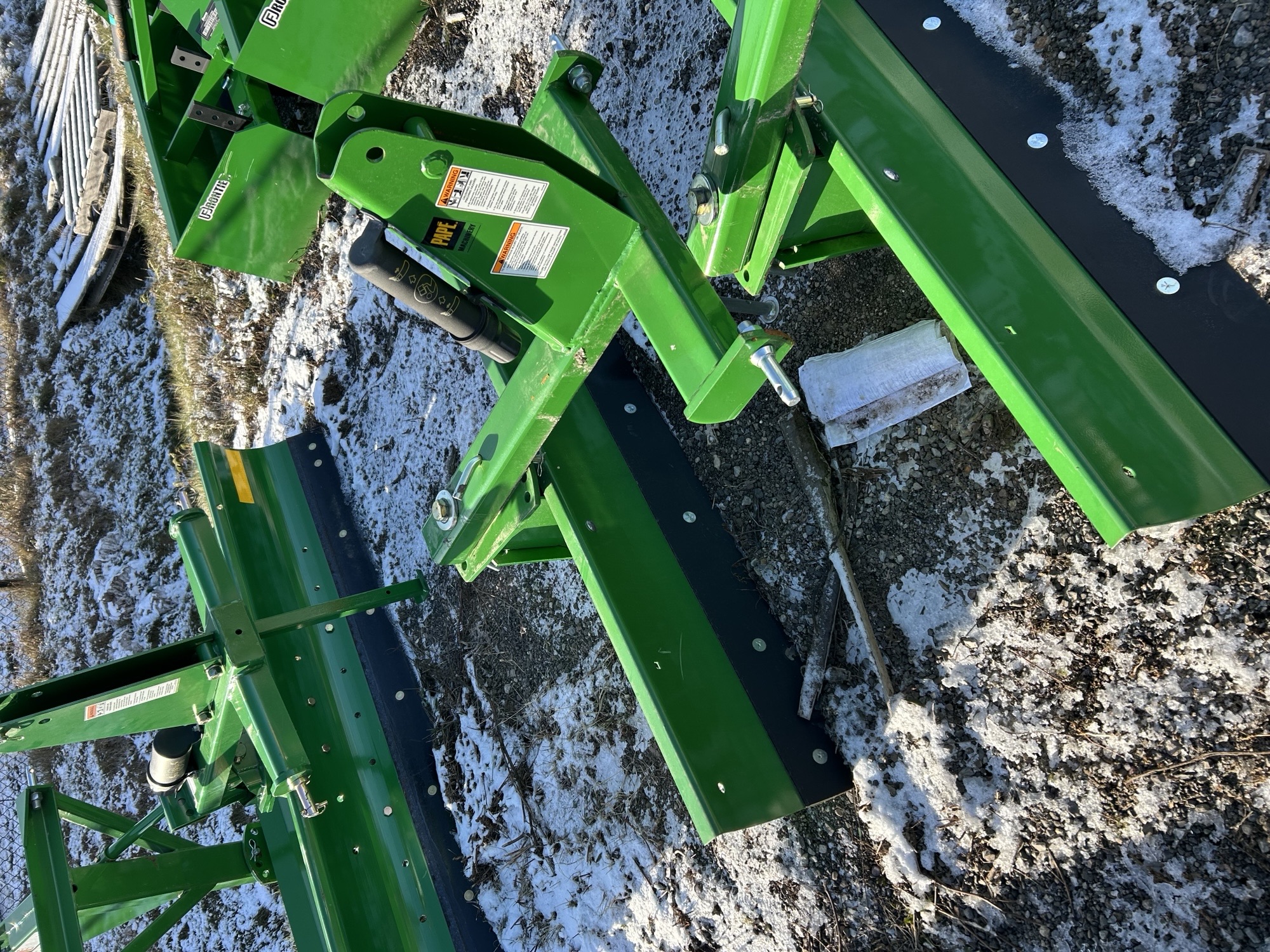 2022 Frontier RB2060